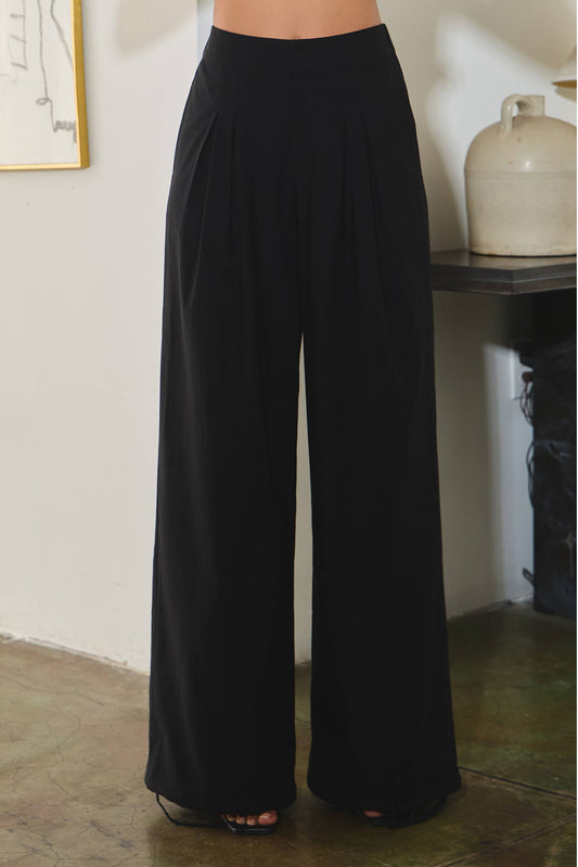 Stretchy woven pin-tuck wide legged pants : Black